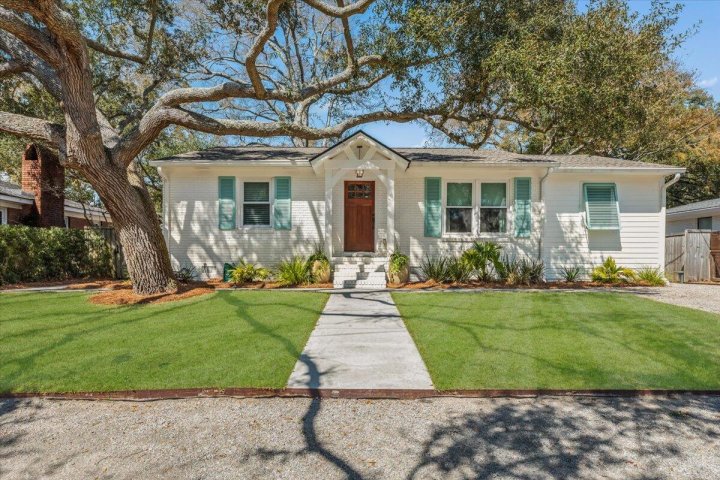 206 Freeman Street active home in Old Village, Mount Pleasant, SC