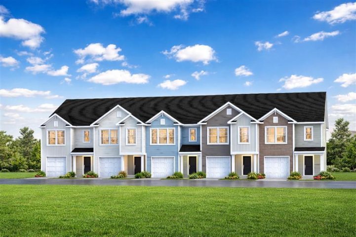 325 Bluebell Way active home in Carolina Groves, Moncks Corner, SC