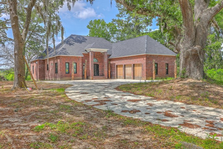 Homes in Kings Grant, Summerville