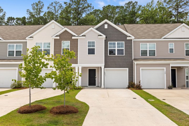 207 Cozy Brook Court active home in Cane Bay Plantation, Summerville, SC