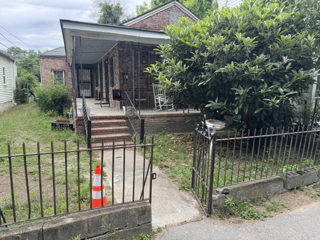 8 Poinsett Street pending home in North Central, Charleston, SC