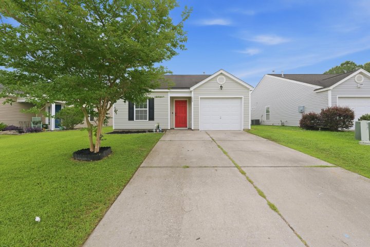 153 Tyger Street active home in Lakes Of Summerville, Summerville, SC