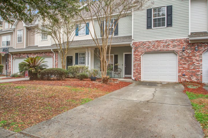 172 Dorothy Drive active home in Grand Oaks Plantation, Charleston, SC