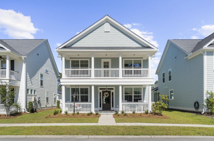 120 Angelica Avenue active home in White Gables, Summerville, SC