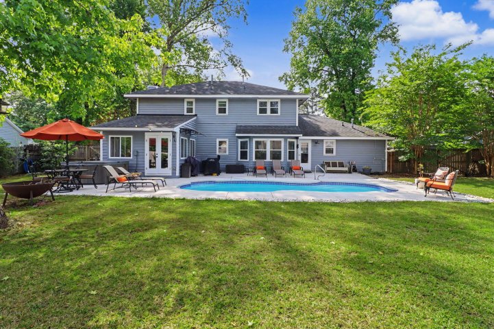 4 Mulroy Court active home in Shadowmoss, Charleston, SC
