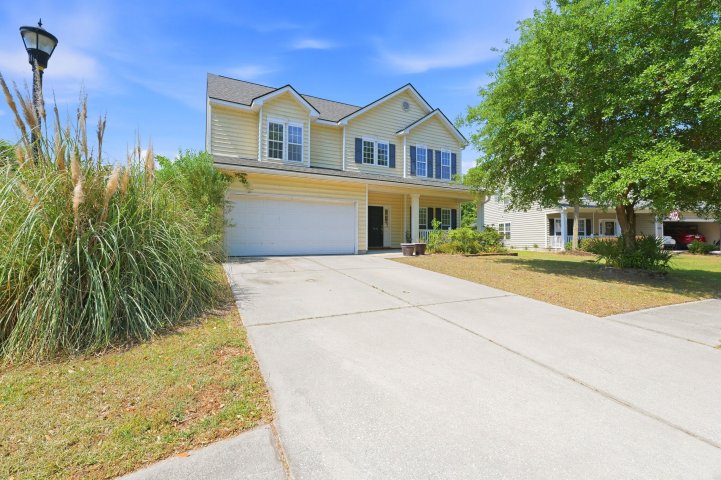 9652 Folklore Drive active home in Wescott Plantation, Summerville, SC