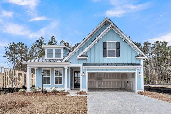 812 Abbey Gardens Lane pending home in Abbey Walk, Moncks Corner, SC