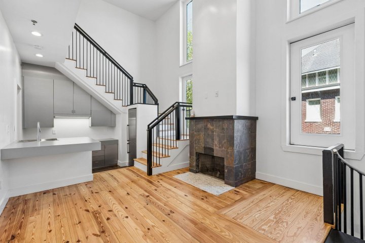2 Francis Street Unit I active home in North Central, Charleston, SC