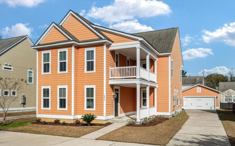 2902 Rutherford Way active home in Carolina Bay, Charleston, SC