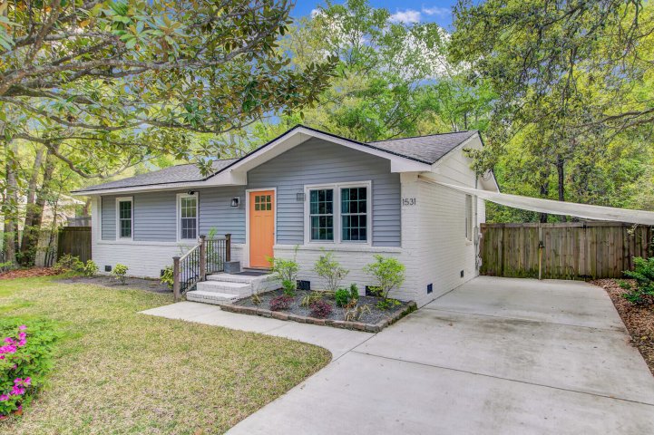 1531 Seacroft Road active home in Westchester, Charleston, SC