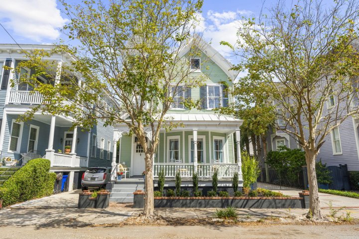 6 Rutledge Avenue active home in South Of Broad, Charleston, SC