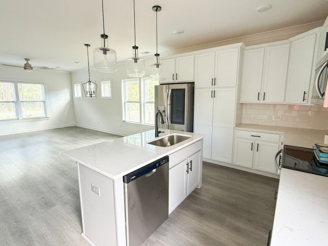 1003 British Drive active home in Pimlico, Moncks Corner, SC