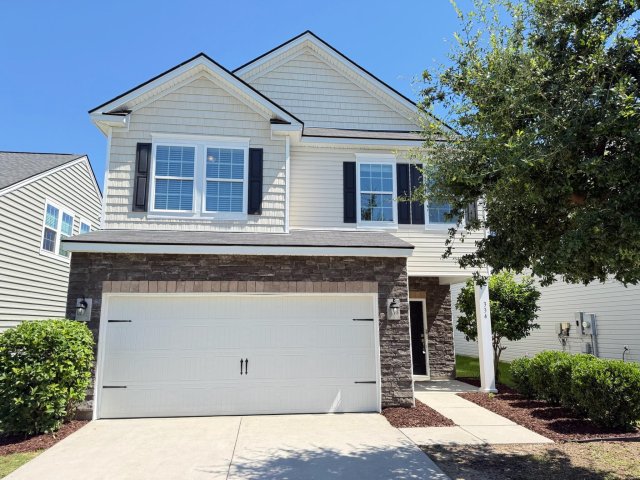 334 Bradley Bend Drive active home in Moss Grove Plantation, Moncks Corner, SC