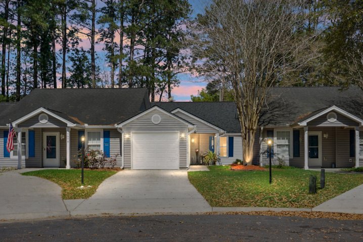 7975 Vermont Road active home in The Park At Rivers Edge, North Charleston, SC