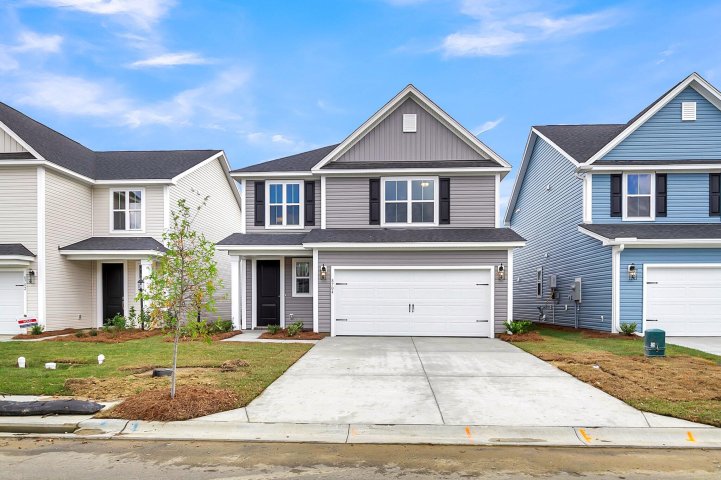 742 Alma Square Drive active home in Abbey Walk, Moncks Corner, SC