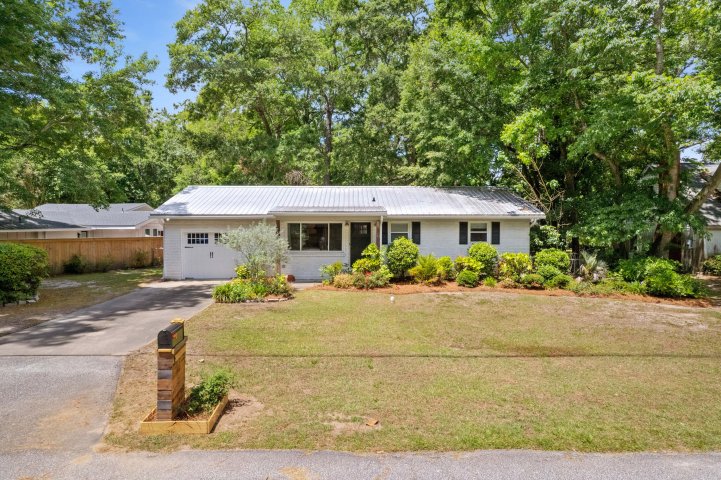 Homes in Forest Acres, Charleston