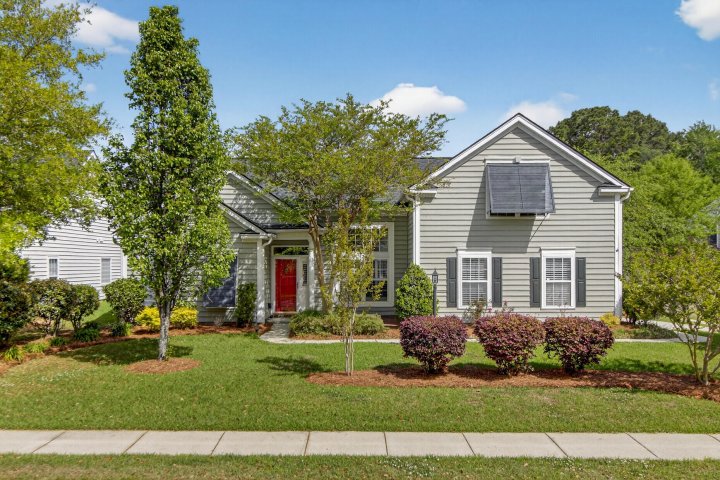 152 Back Tee Circle active home in Legend Oaks Plantation, Summerville, SC