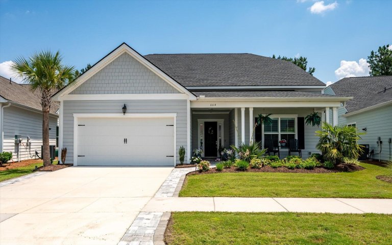 A home in Cane Bay Plantation, Summerville