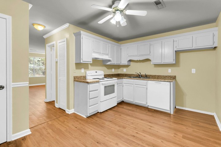 6239 Lucille Drive Drive D active home in The Riverway At Aichele Terrace, North Charleston, SC
