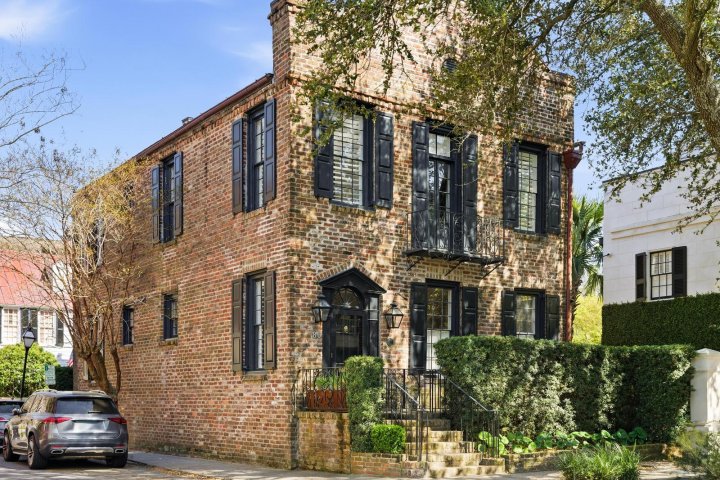 80 Church Street active home in South Of Broad, Charleston, SC