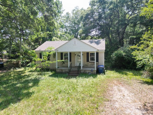 1740 Dogwood Road active home in Pierpont, Charleston, SC