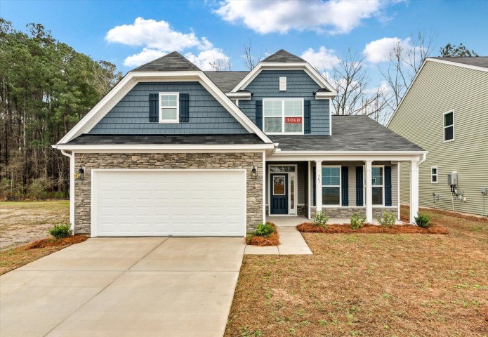 361 Blue Oak Drive active home in Oakley Pointe, Moncks Corner, SC