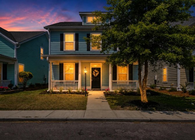 104 Crossandra Avenue active home in White Gables, Summerville, SC