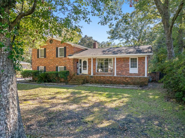 110 Harter Drive active home in Quail Arbor, Summerville, SC