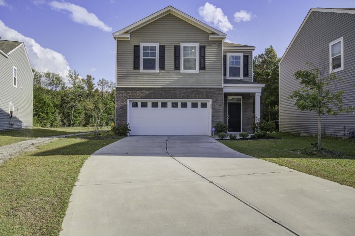827 Kirby Court active home in Grand Oaks Plantation, Charleston, SC