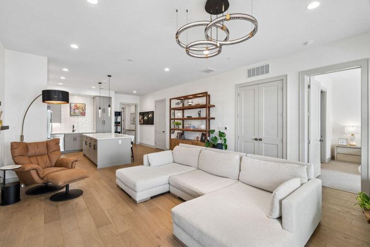 320 Longshore Street 1034 active home in Daniel Island, Charleston, SC