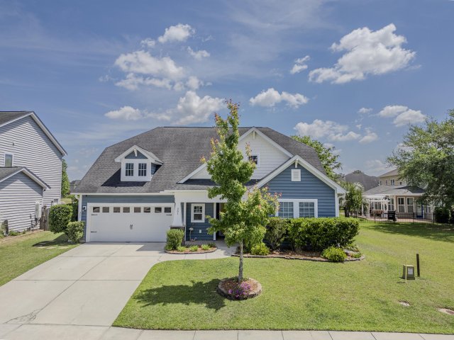 261 Topsaw Lane active home in Foxbank Plantation, Moncks Corner, SC