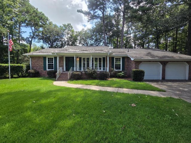 102 Wessex Terrace active home in Kings Grant, Summerville, SC