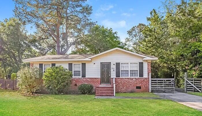 A home in Westchester, James Island