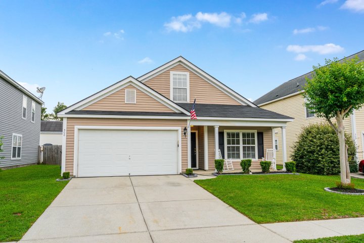 308 Bradley Bend Drive active home in Moss Grove Plantation, Moncks Corner, SC
