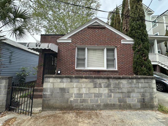 3 Woodall Court active home in Westside, Charleston, SC