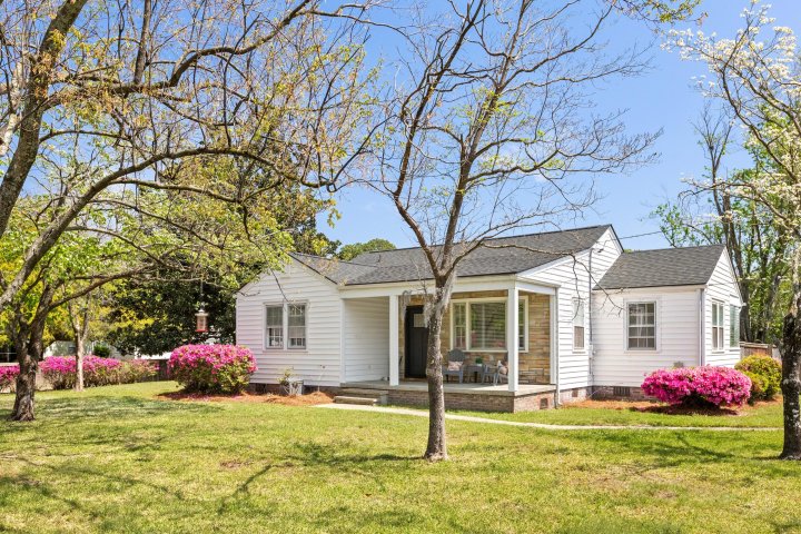 5252 Braddock Avenue active home in Park Circle, North Charleston, SC
