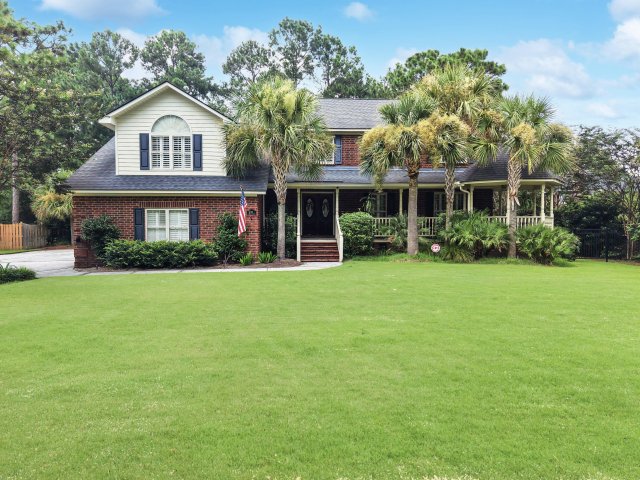 102 Castle Harbor Drive active home in Pine Forest Country Club, Summerville, SC