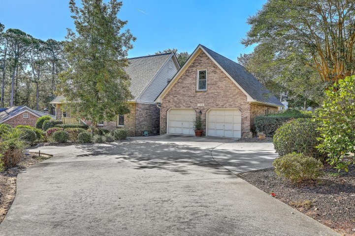 106 Santee Cooper Annex active home in Santee Cooper Resort, Santee, SC
