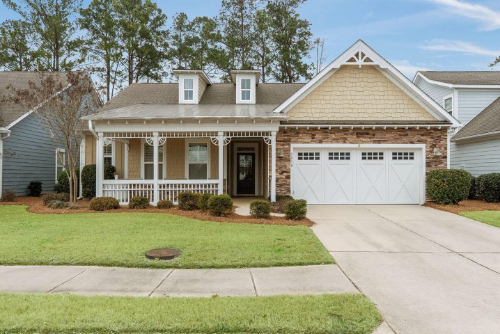 3010 Cross Vine Lane active home in The Ponds, Summerville, SC