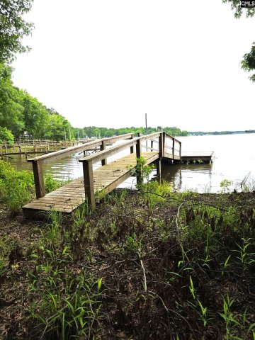 1595 Wateree Estates Road active home in Lake Wateree, Winnsboro, SC