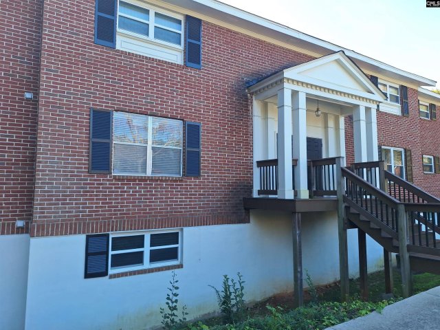 601 Riverhil Circle D1 pending home in Riverhill Condos, Columbia, SC