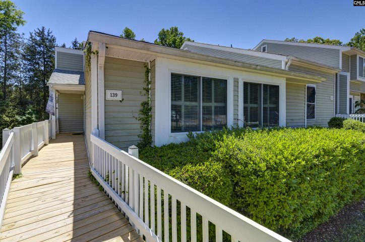 139 Outrigger Lane pending home in Yacht Cove, Columbia, SC