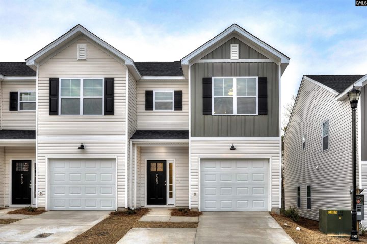 2045 Armada Road pending home in Victorywoods Townhomes, Columbia, SC