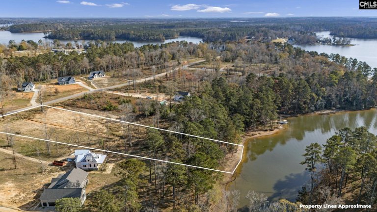 0 Lands End Lane active home in LANDS END AT WOODSIDE SHORES, Prosperity, SC