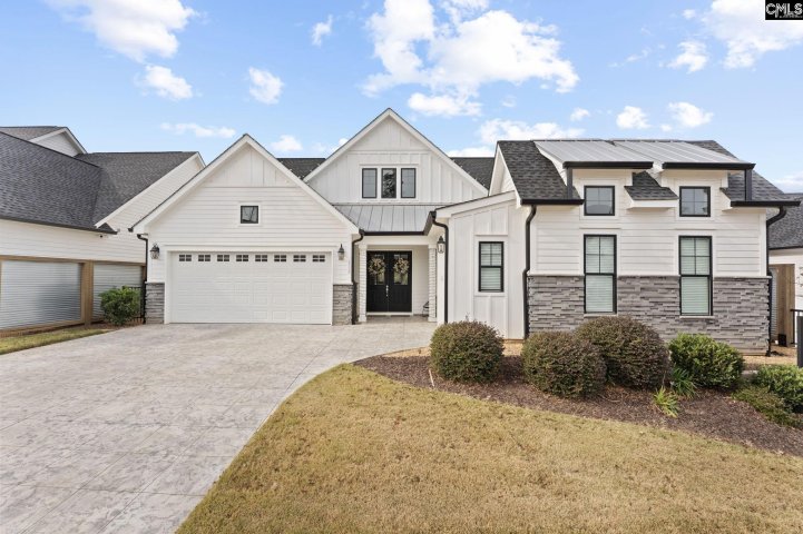 1128 Britton Creek Court pending home in Saluda River Club, Lexington, SC
