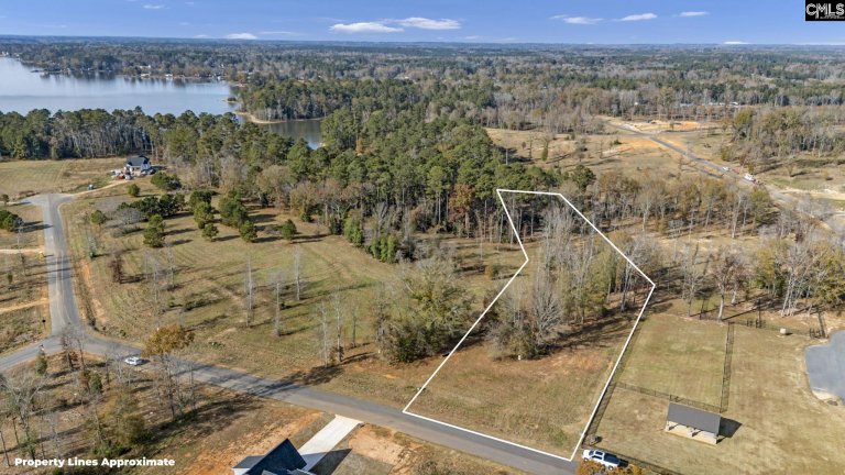 0 Woodside Shores Drive active home in LANDS END AT WOODSIDE SHORES, Prosperity, SC