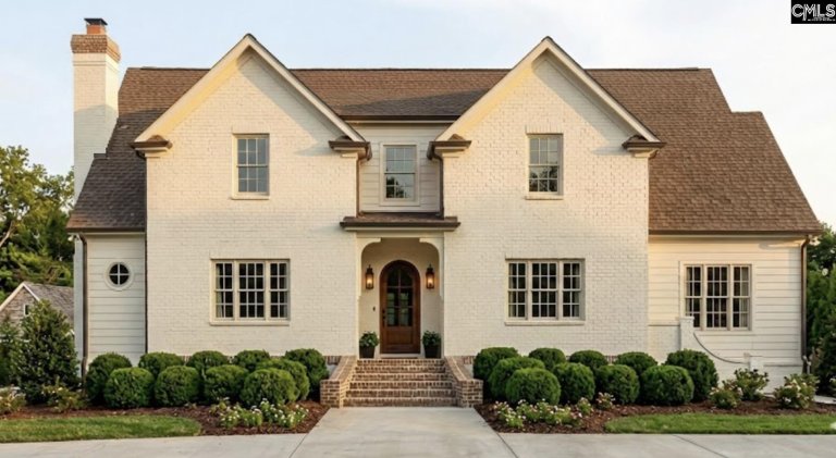 549 Old Woodlands Road active home in OLDE WOODLANDS, Columbia, SC