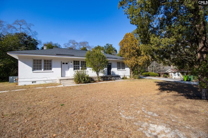 3850/3851 Capers Avenue active home in Rosewood, Columbia, SC