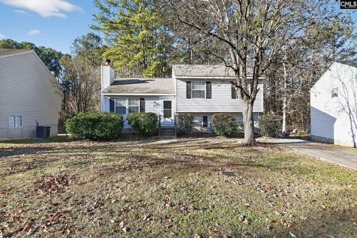23 Lowescroft Circle pending home in Heatherstone, Irmo, SC