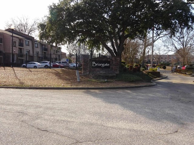 914 Old Manor pending home in BRIARGATE, Columbia, SC